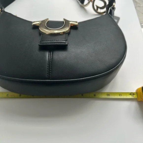 NWT Horseshoe Crescent Purse by True Religion Brand Jean. Shoulder bag. Black. - Picture 9 of 16